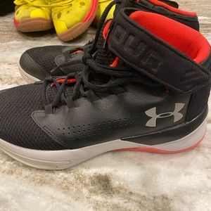 UnderArmour Get B Zee basketball youth